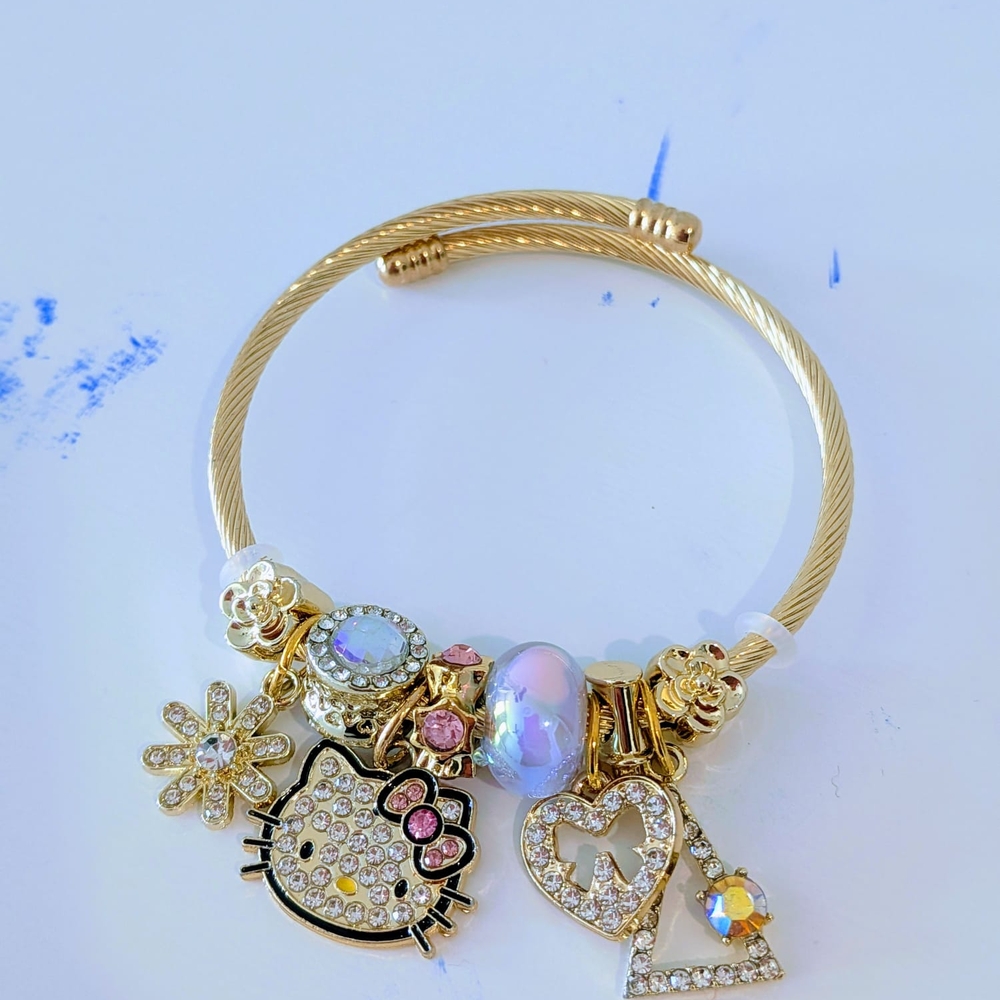 Hello Kitty Gold Charm Bracelet Sanrio Pink Rhinestone Crystal Heart Jewelry - Picture 4 of 8